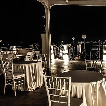 Affittacamere Le Di Pizzo Luxury Rooms&spa