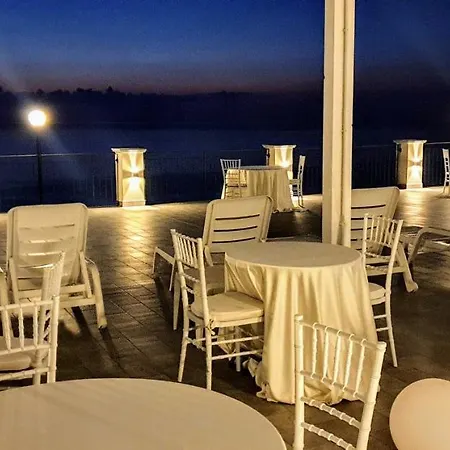Affittacamere Le Di Pizzo Luxury Rooms&spa